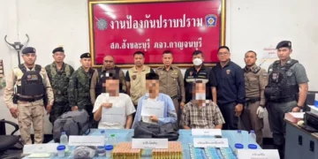 รวบลุงวัย 69 รับจ้างขับรถพา 2 จีนเทา ซุกยาเสพติดนานาชนิด เตรียมส่งเพื่อนฝั่งเมียนมา ค่าจ้าง 1,000 ดอลลาร์