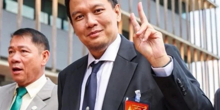 “ไผ่” โวรู้นานแล้วกธ.อดร่วมรบ. รับ “ธรรมนัส” เคยหยอกนั่งปธ.สภาฯ เหตุคุณสมบัติตำแหน่งนี้ไร้ปัญหา