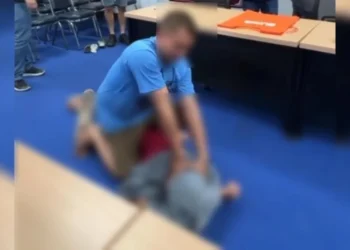 ตร.หางดง หิ้ว “ไอ้ปอนด์”ทำแผนนาทีฆ่ารัดคอพีอาร์สาวชาติพันธุ์หมกศพบ้านกลางสวนลำไยฯหางดง