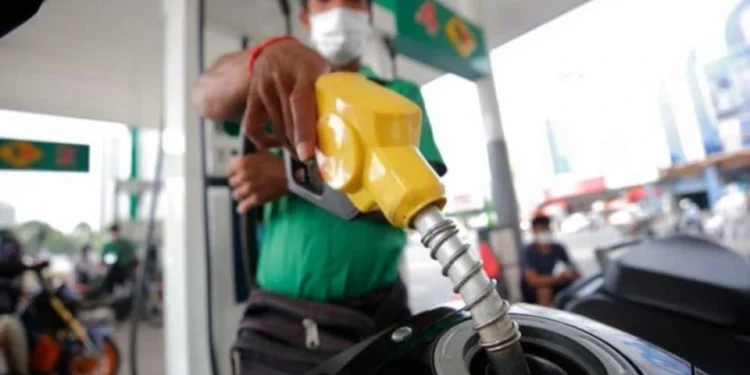 รมว.พลังงานกัมพูชารับมีน้ำมันสำรองไม่ถึง 30 วัน