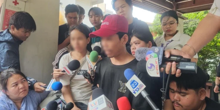 ญาติเหยื่อแฉ “ไอ้ต้อม” มือฆ่าหั่นศพ มีนิสัยโมโหร้ายมีปากเสียงตบตีบ่อย ซ้ำเคยบังคับแก้ผ้าขังห้อง 1 ญาติเหยื่อแฉ “ไอ้ต้อม” มือฆ่าหั่นศพ มีนิสัยโมโหร้ายมีปากเสียงตบตีบ่อย ซ้ำเคยบังคับแก้ผ้าขังห้อง