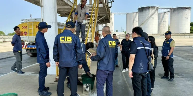 ปคบ.เร่งรวบรวมหลักฐาน"คลังน้ำมันอ่างทอง"เข้าข่ายกักตุน-ขายเกินราคาหรือไม่ 1 ปคบ.เร่งรวบรวมหลักฐาน”คลังน้ำมันอ่างทอง”เข้าข่ายกักตุน-ขายเกินราคาหรือไม่