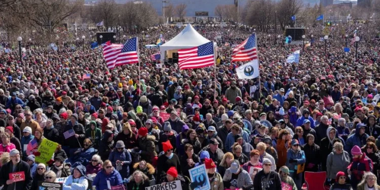 ไหวไหมทรัมป์!คลื่นผู้ชุมนุมมหาศาลรวมตัวทั้งในUSและต่างแดน ประท้วงต้านนโยบายต่างๆ-สงครามอิหร่าน