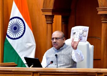 ‘फांसी घर’ विवाद पर विधानसभा सख्त — केजरीवाल समेत चार नेताओं को चेतावनी प्रस्ताव पारित