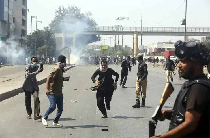 Pakistan in Chaos: Military Courts to Try Gilgit-Baltistan Security Site Attackers