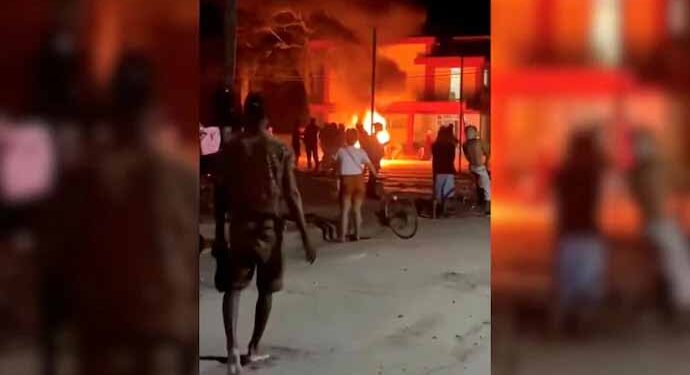 Ruling Communist Party's office vandalised in Cuba during riot over blackouts 1 Ruling Communist Party’s office vandalised in Cuba during riot over blackouts