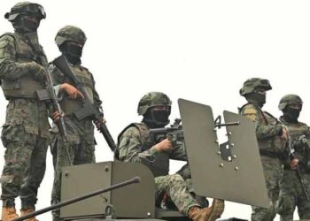 Ecuador deploys 75,000 soldiers and police to combat drug gangs