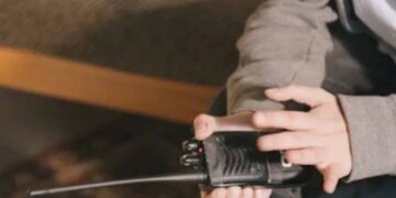 From Pagers To Walkie-Talkies: Russians Seek Offline Ways To Communicate Amid Internet Blackout