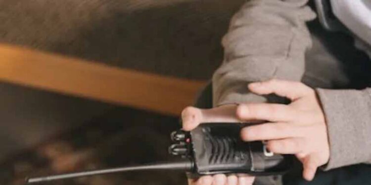 From Pagers To Walkie-Talkies: Russians Seek Offline Ways To Communicate Amid Internet Blackout