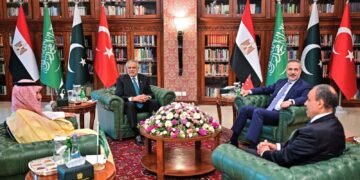 Pakistan prepares to host peace talks as Iran threatens to respond to US ground operations