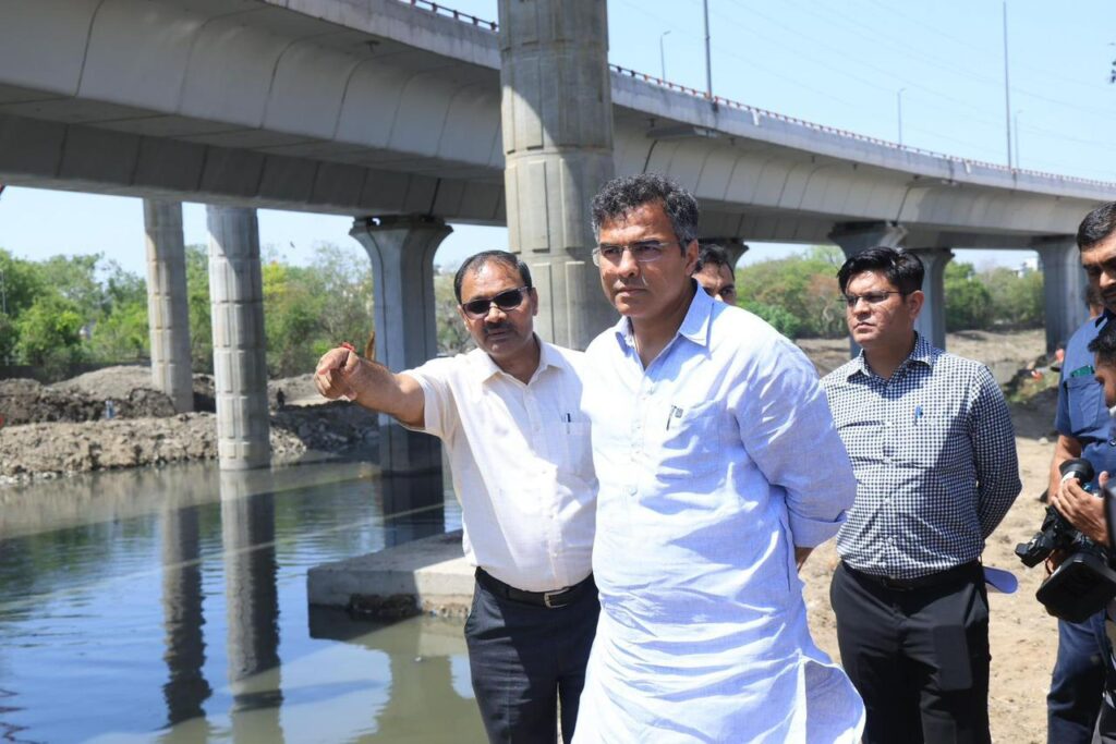 5fa21c6d ee14 4f25 b51c ef79f009f81e