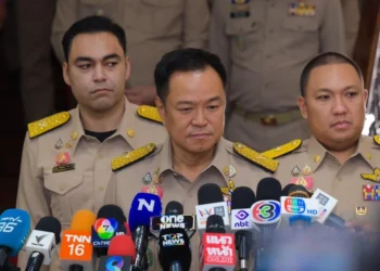 “อนุทิน” เอาแน่! กำหนดเวลาปิดเปิดปั๊มน้ำมัน หลัง 20 เม.ย.ให้คนไทยเที่ยวสงกรานต์ก่อน