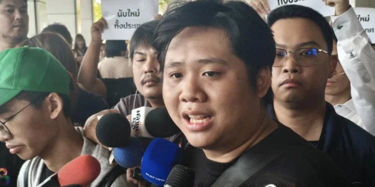 อุทธรณ์ยืนจำคุกคนละ12เดือน “สายน้ำ ทะลุวัง กับเพื่อน”พ่นสีสเปรย์ใส่อนุสาวรีย์ประชาธิปไตย