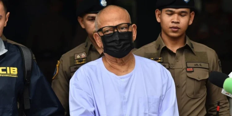 ศาลสั่งจำคุก 50 ปี “ทิดแย้ม” อดีตเจ้าอาวาสวัดไร่ขิง ยักยอกเงินวัดกว่า 300 ล้าน “สีกาเก็น” โดน 8 ปี