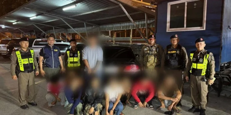 ตร.ทางหลวงสกัดจับหนุ่มเมียนมาลอบขนต่างด้าวเข้าเมืองผิด กม.-รับได้ค่าจ้างหัวละพัน