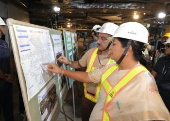 Delhi Chief Minister Rekha Gupta Conducts Surprise Check on Metro Phase-4, Pushes Deadline Discipline