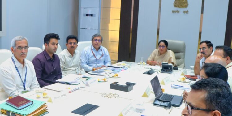 India: Chief Minister Rekha Gupta Sets June 30 Deadline for Drain Cleaning, Pushes Tech Upgrade to Tackle Delhi Waterlogging 1 India: Chief Minister Rekha Gupta Sets June 30 Deadline for Drain Cleaning, Pushes Tech Upgrade to Tackle Delhi Waterlogging