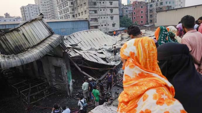 Five killed in gas lighter factory fire near Dhaka in afternoon blaze