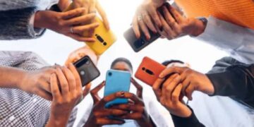 France Eyes Ban On Social Media For Under 15s