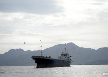 Iran May Offer Free Passage To Ships Through Oman Side Of Hormuz: Report 2 Iran May Offer Free Passage To Ships Through Oman Side Of Hormuz: Report