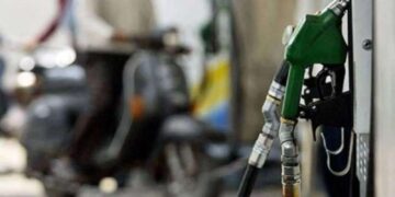 Pakistan petrol price breaches PKR 450 as Islamabad effects massive hike amid West Asia war