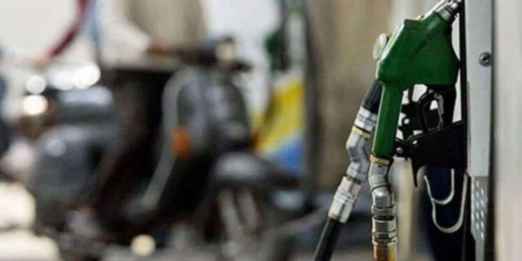 Pakistan petrol price breaches PKR 450 as Islamabad effects massive hike amid West Asia war