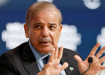 Pakistan deploys 13,000 troops and fighter jets to Saudi Arabia