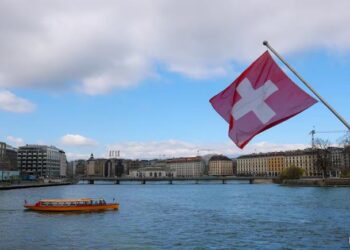 Majority Swiss Support Initiative To Cap Population At 10 Million: Report