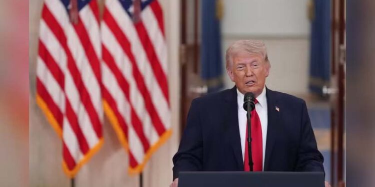 Trump threatens to jail journalists who reported on pilot rescue from Iran