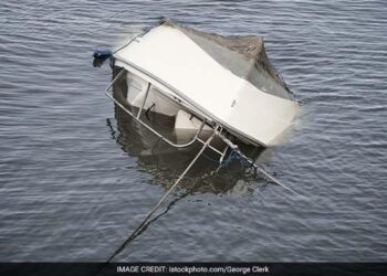 Canoe Carrying 35 Passengers Overturns In Uganda River