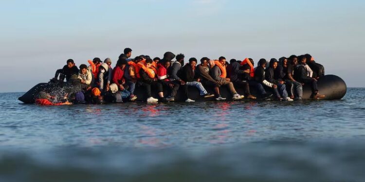 UK To Pay France Up To $892 Million In Deal To Reduce Migrant Crossings