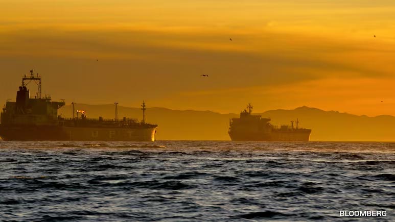 US-Sanctioned Tanker Linked To China Tests Trump Blockade With Hormuz Transit