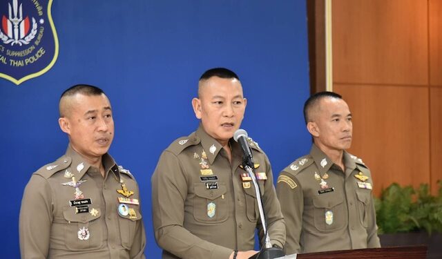 “บิ๊กต่าย” เผย “หมิงเฉิน ซัน” เป็นกระเป๋าเงินแก๊งสแกมเมอร์ พบเงินหมุนเวียนหลาย 10 ล้าน 1 “บิ๊กต่าย” เผย “หมิงเฉิน ซัน” เป็นกระเป๋าเงินแก๊งสแกมเมอร์ พบเงินหมุนเวียนหลาย 10 ล้าน