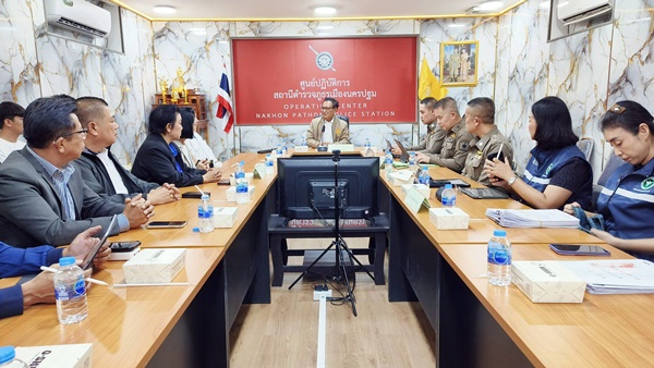ผู้การนครปฐมประชุมติดตามคดีเสียชีวิตหลังทำศัลยกรรม เร่งรวบรวมหลักฐานคลี่คลายคดี 1 ผู้การนครปฐมประชุมติดตามคดีเสียชีวิตหลังทำศัลยกรรม เร่งรวบรวมหลักฐานคลี่คลายคดี
