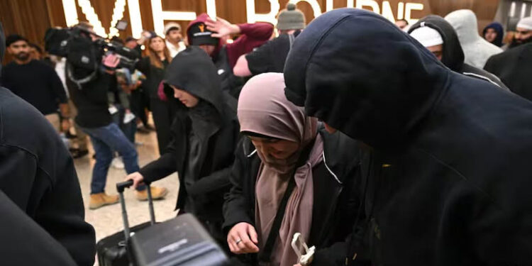 Two Australian Women Linked To ISIS Charged With Keeping Slave In Syria 1 Two Australian Women Linked To ISIS Charged With Keeping Slave In Syria