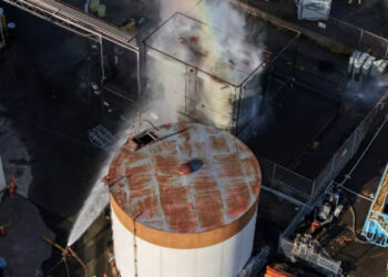 40,000 Evacuated As Chemical Tank Leak Threatens Explosion In California