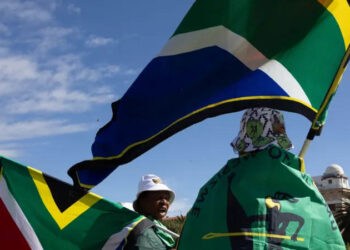 Nigeria summons South African envoy over attacks on its nationals