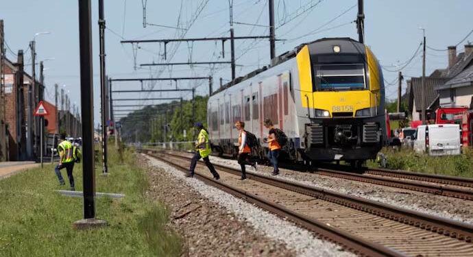 Train crashes into school minibus in Belgium’s Buggenhout, 4 killed