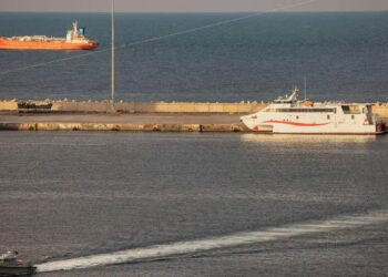 US-Iran deal may reopen Hormuz during 60-day ceasefire extension: Report