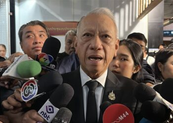 “พิพัฒน์” ยันสนามบินไทยไม่หละหลวม ตรวจคัดกรองตามมาตรฐาน สั่งอุดช่องโหว่ช่องทางลูกเรือ