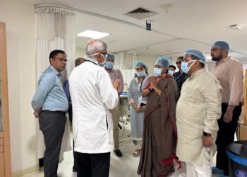 India: Delhi Chief Minister Rekha Gupta Announces ₹10 Lakh Relief, Orders Fire Safety Overhaul After Malviya Nagar Tragedy