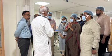 India: Delhi Chief Minister Rekha Gupta Announces ₹10 Lakh Relief, Orders Fire Safety Overhaul After Malviya Nagar Tragedy