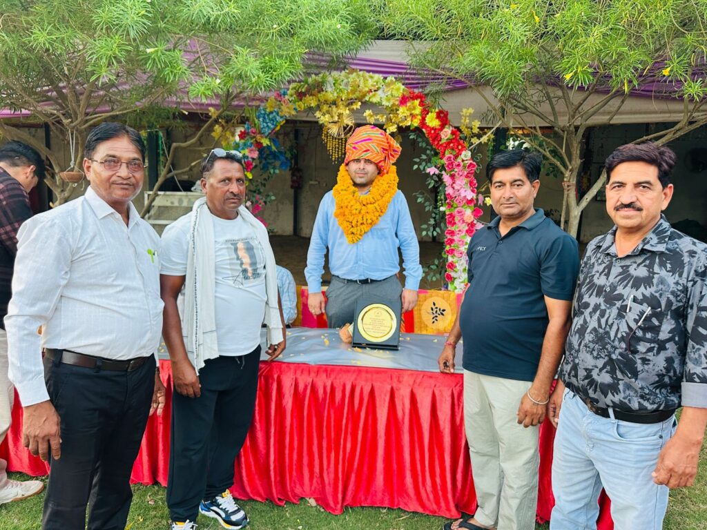 एसबीआई शाखा प्रबंधक नितिन चौधरी को स्पोर्ट्स कमेटी सीसवाली ने दी भावभीनी विदाई 1 WhatsApp Image 2026 06 06 at 7.26.31 PM
