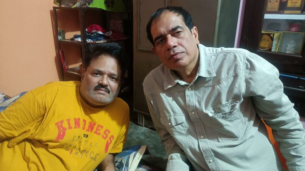 वरिष्ठ पत्रकार महेंद्र त्रिपाठी का शुभाष मलिक ने लिया हालचाल 1 WhatsApp Image 2026 06 10 at 6.57.49 PM