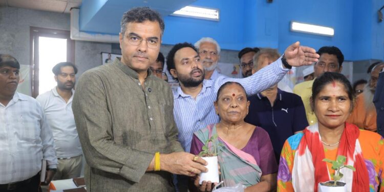 India: Delhi Minister Parvesh Sahib Singh Leads Welfare Push as 42 Jan Kalyan Camps Bring Government Services to Doorsteps 1 India: Delhi Minister Parvesh Sahib Singh Leads Welfare Push as 42 Jan Kalyan Camps Bring Government Services to Doorsteps