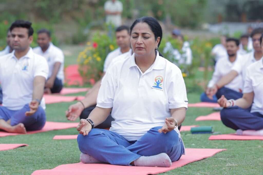 CM Rekha Gupta Leads 'One Delhi, One Yoga' Drive, Launches Green Mission at Asola Bhatti 1 WhatsApp Image 2026 06 21 at 11.25.49 AM