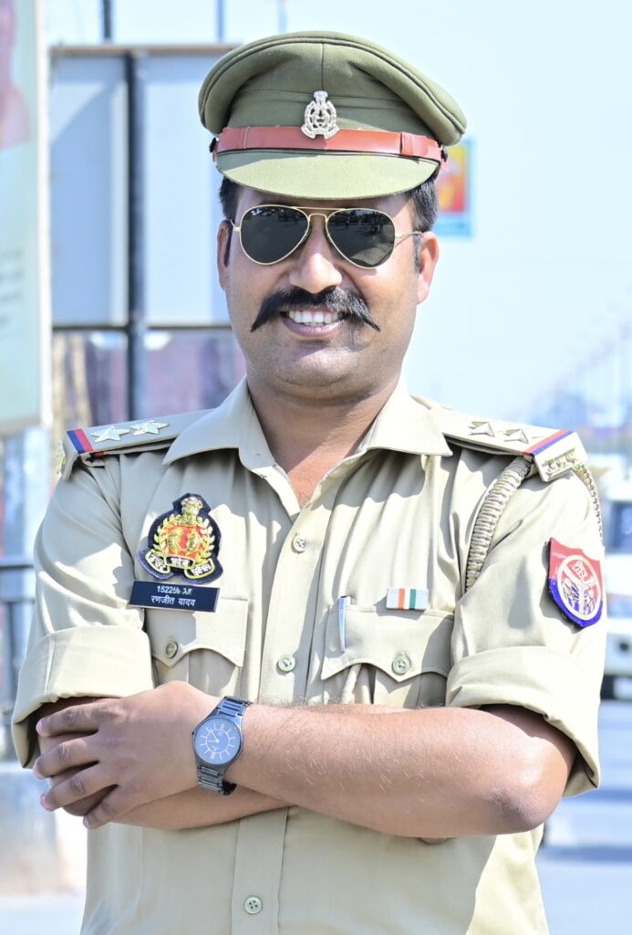 नेशनल सोशल इंपैक्ट अवार्ड से लखनऊ में सम्मानित होंगे खाकी वाले गुरूजी सब इंस्पेक्टर रणजीत यादव 1 WhatsApp Image 2026 06 26 at 12.55.35 PM