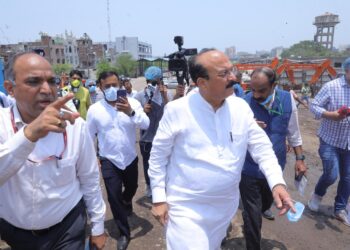 India: Garbage Mountain Cleanup Gets Major Boost as Delhi Sets Faster Ghazipur Waste Target