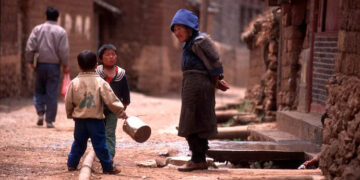 Does China have a caste system or is it a figment of imagination of Indians?