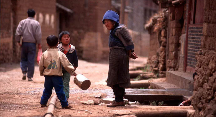 Does China have a caste system or is it a figment of imagination of Indians?